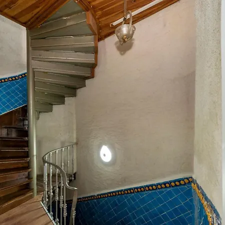 Taksim Antique Aparthotel 3*