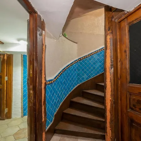 Taksim Antique Aparthotel 3*