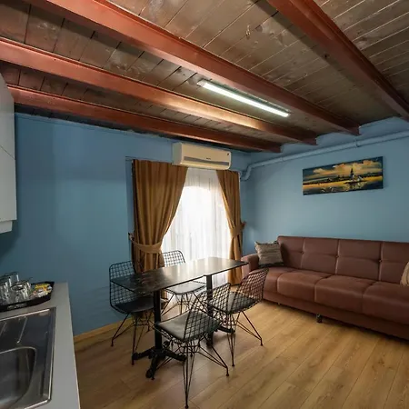 Taksim Antique Aparthotel 3*