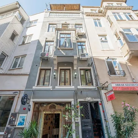 Taksim Antique Apartahotel
