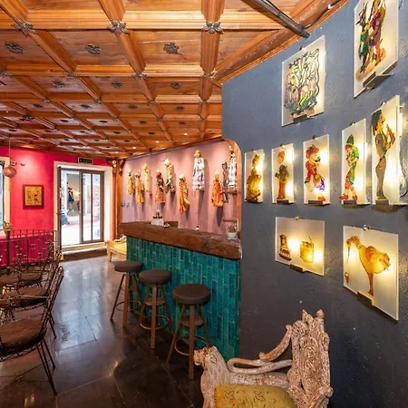 Taksim Antique Apartahotel