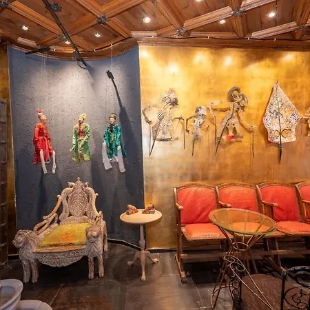 Taksim Antique Apartahotel