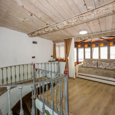 Taksim Antique Apartahotel