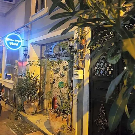 Taksim Antique 3*