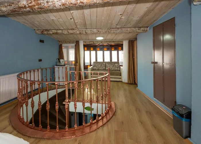 Taksim Antique Aparthotel 3*