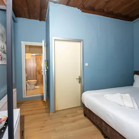 Taksim Antique 3*