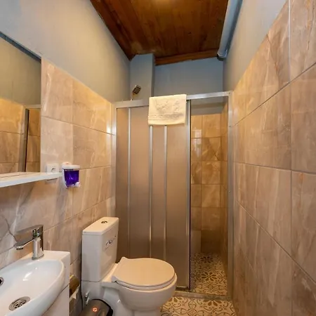 Ξενοδοχείο με διαμερίσματα Taksim Antique 3*